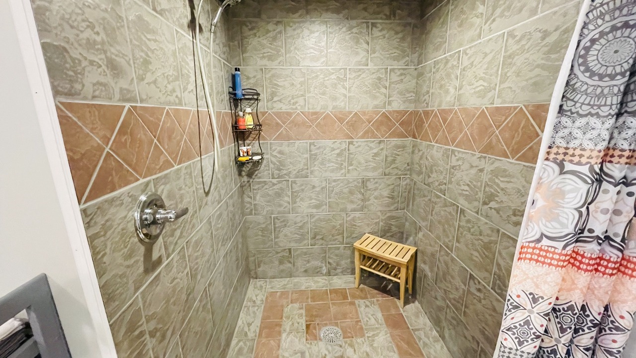 Photo of Bathroom in Centre