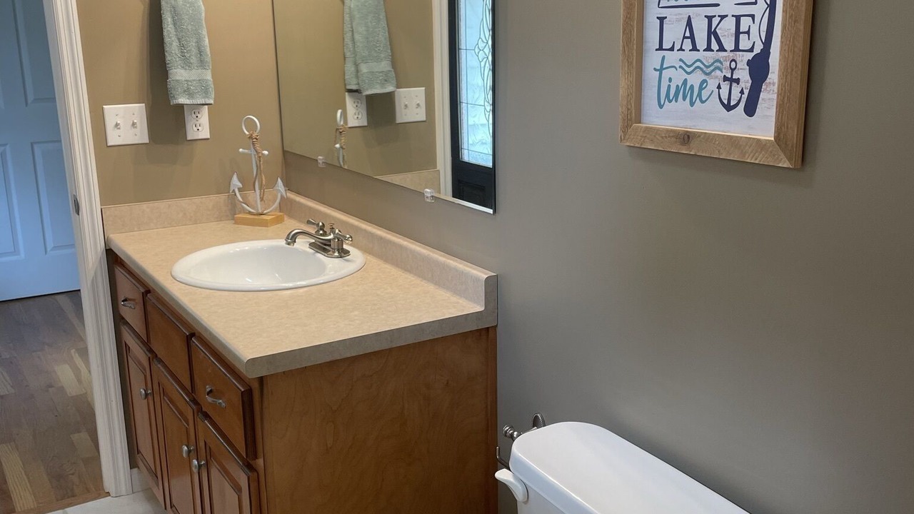 Photo of Bathroom in Centre