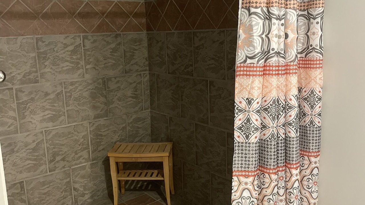 Photo of Bathroom in Centre