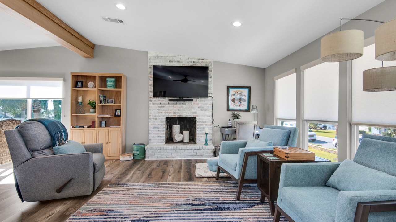 Photo of Livingroom in Gulf Breeze