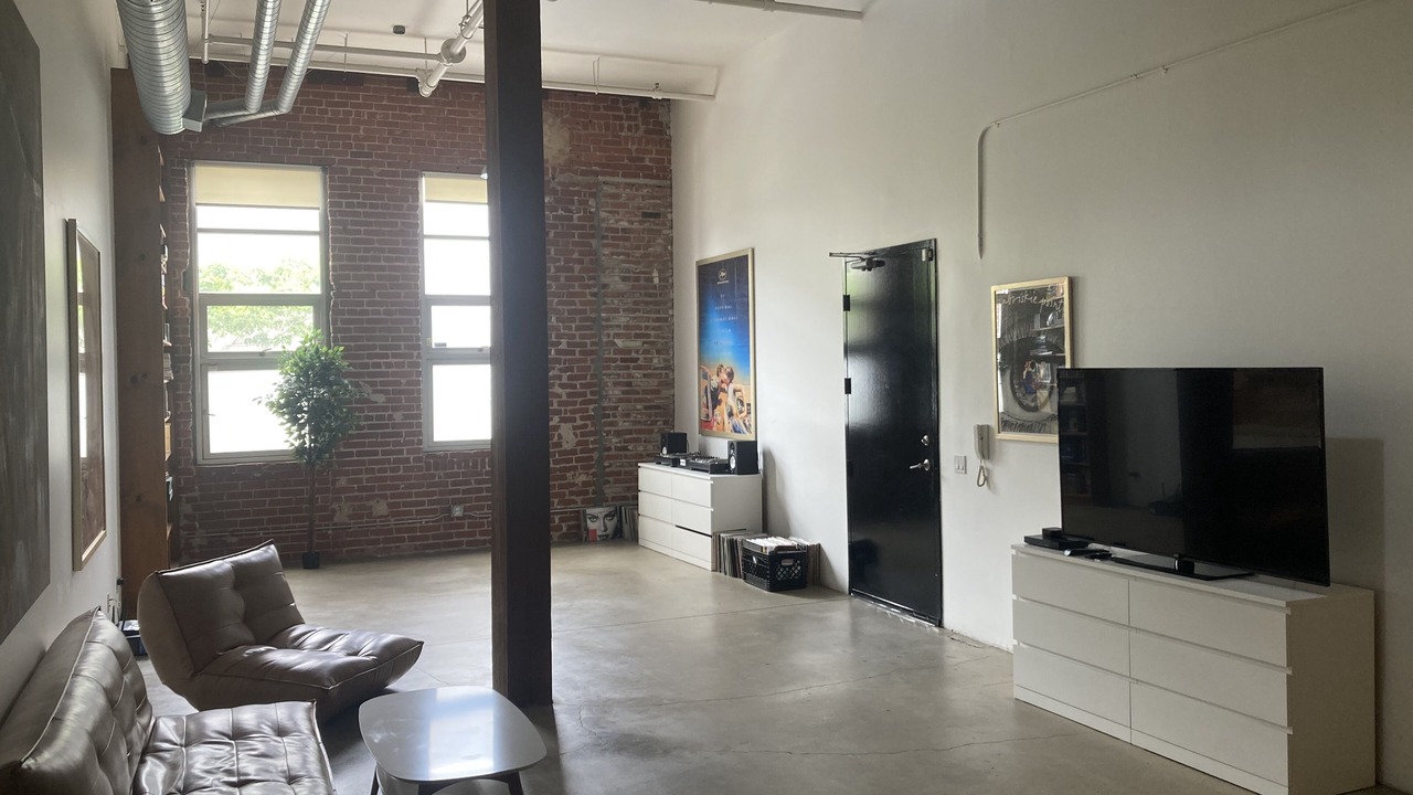 Photo of Livingroom in Arts District