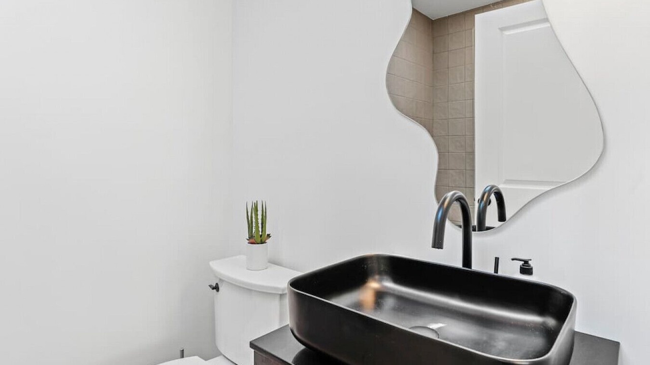 Photo of Bathroom in Park Mesa Heights