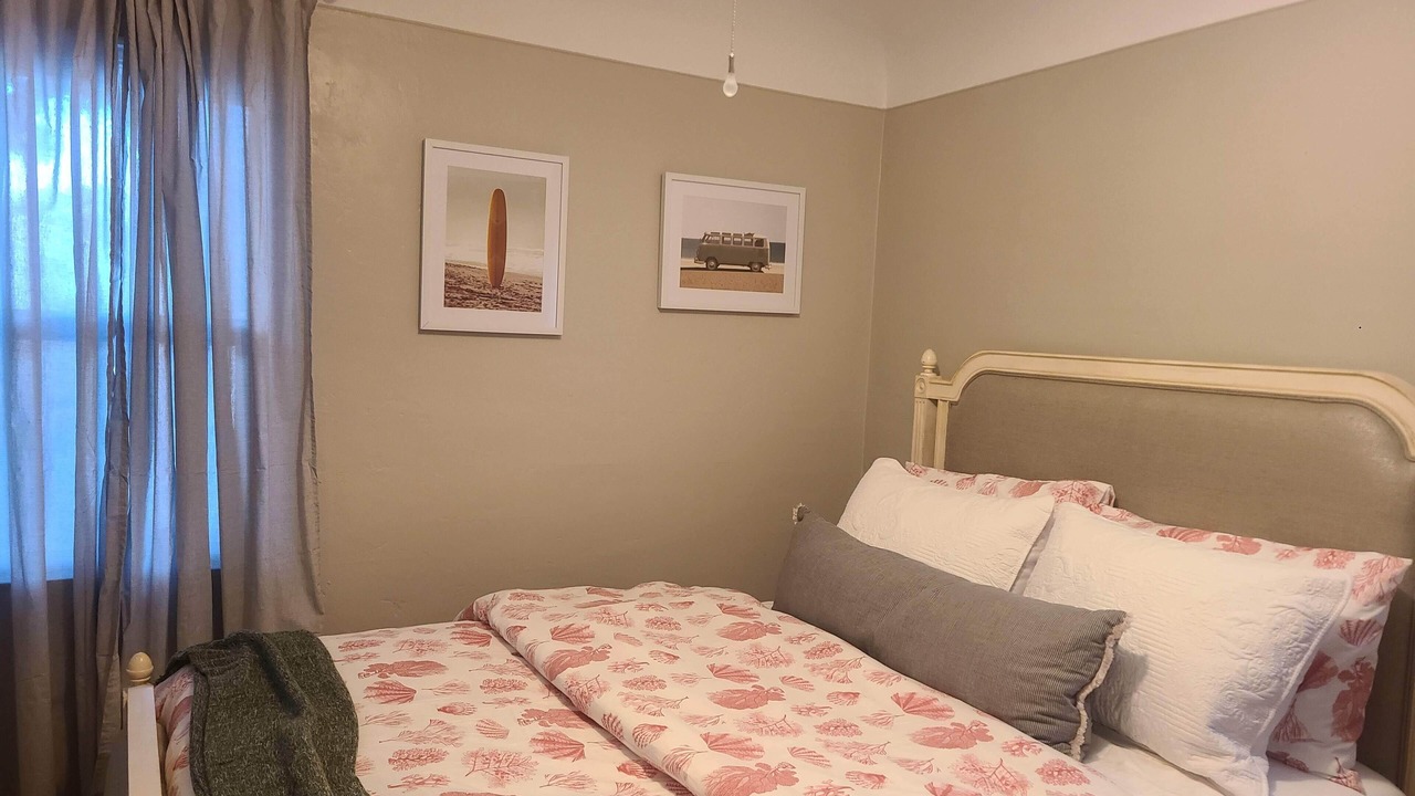 Photo of Bedroom in North Long Beach