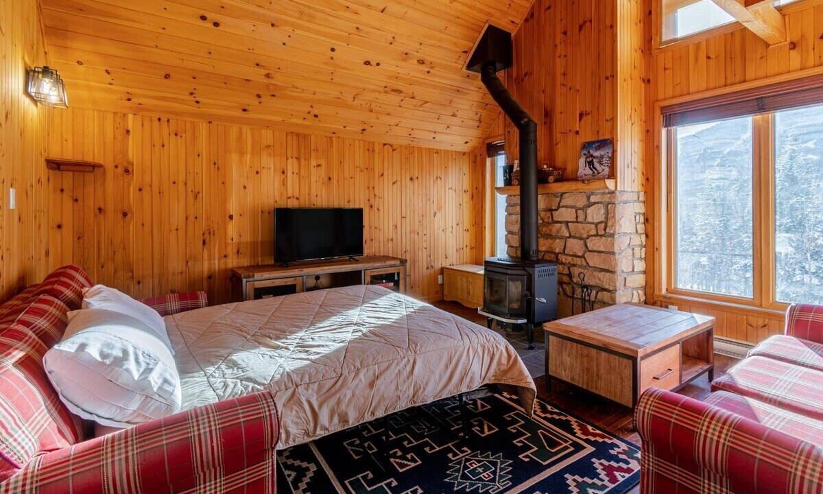 Photo of Bedroom in Saint-Philemon