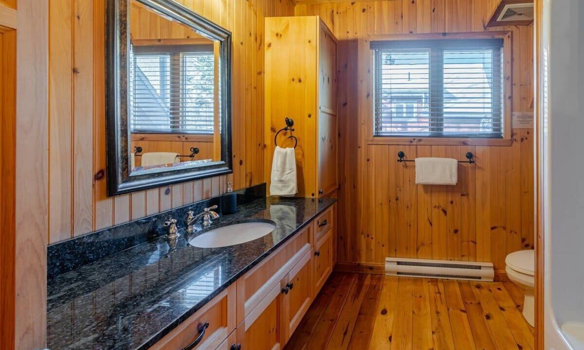 Photo of Bathroom in Saint-Philemon