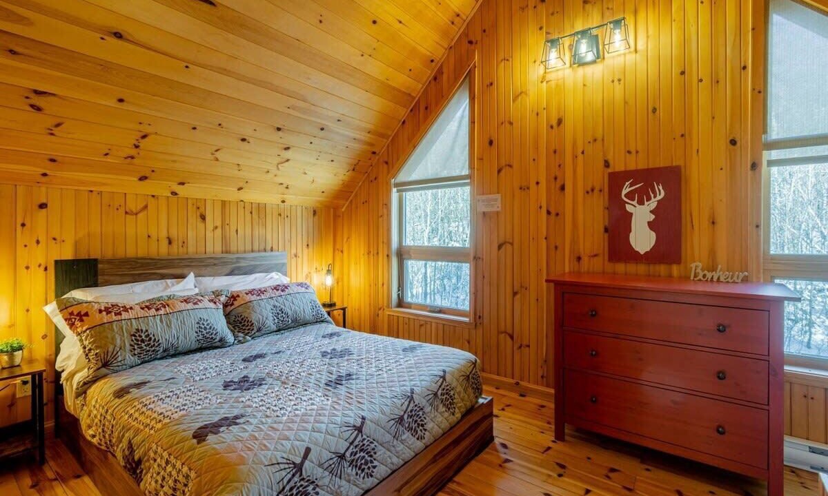 Photo of Bedroom in Saint-Philemon