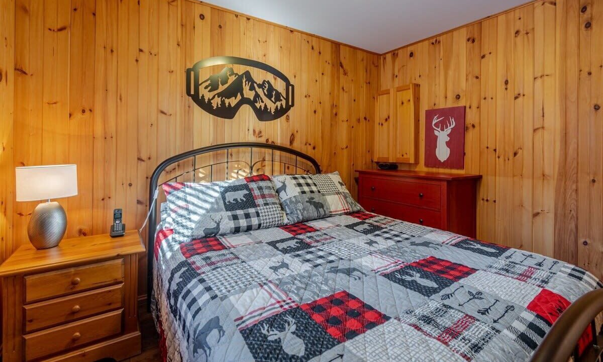 Photo of Bedroom in Saint-Philemon