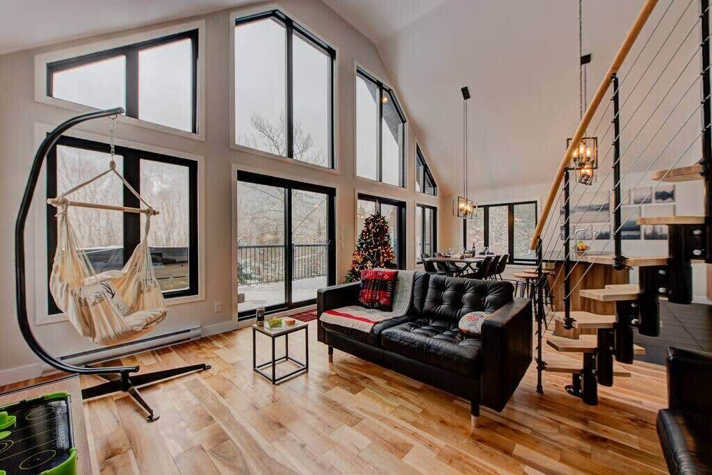 Photo of Livingroom in Notre-Dame-Auxiliatrice-de-Buckland