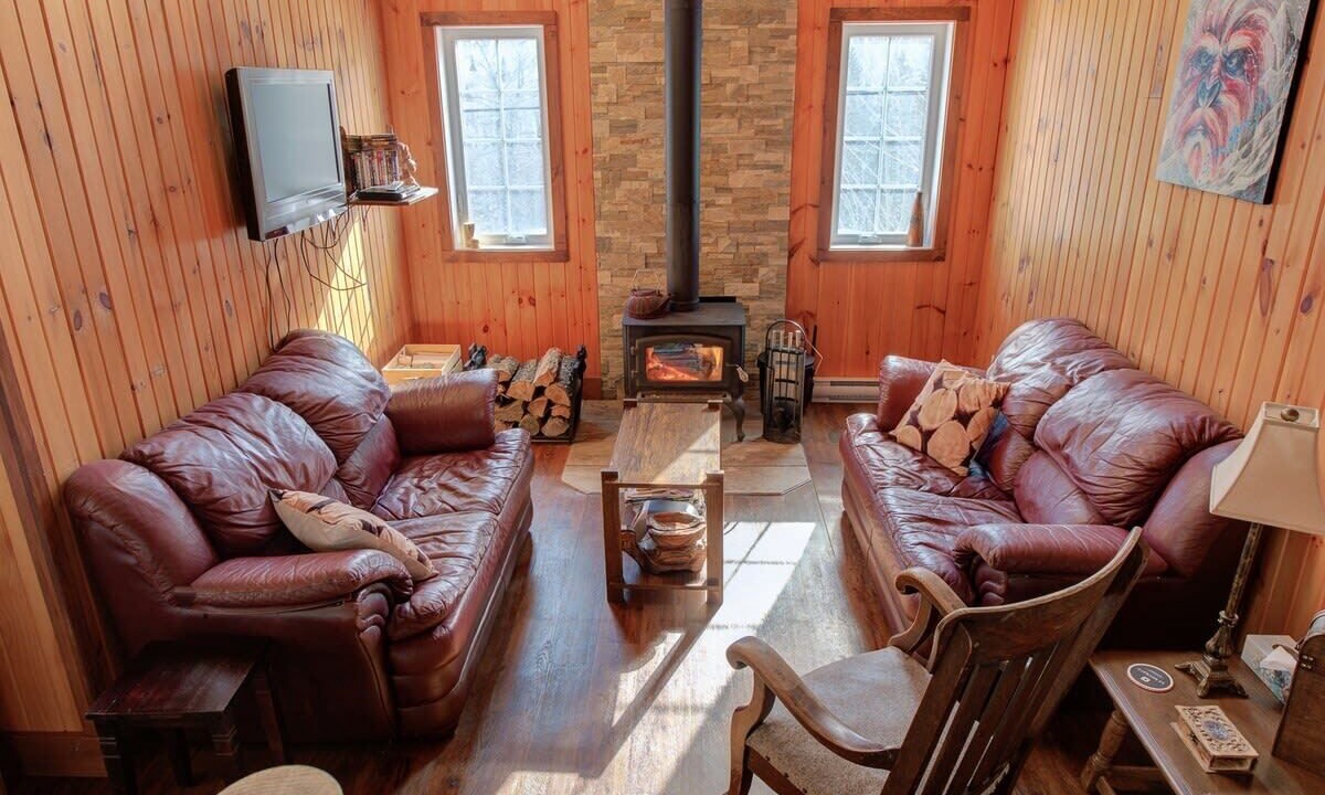 Photo of Livingroom in Notre-Dame-Auxiliatrice-de-Buckland