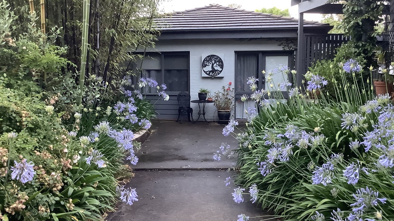 Photo of Outdoor in Hawker