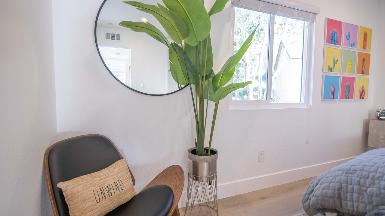 Photo of Bedroom in Lake Forest