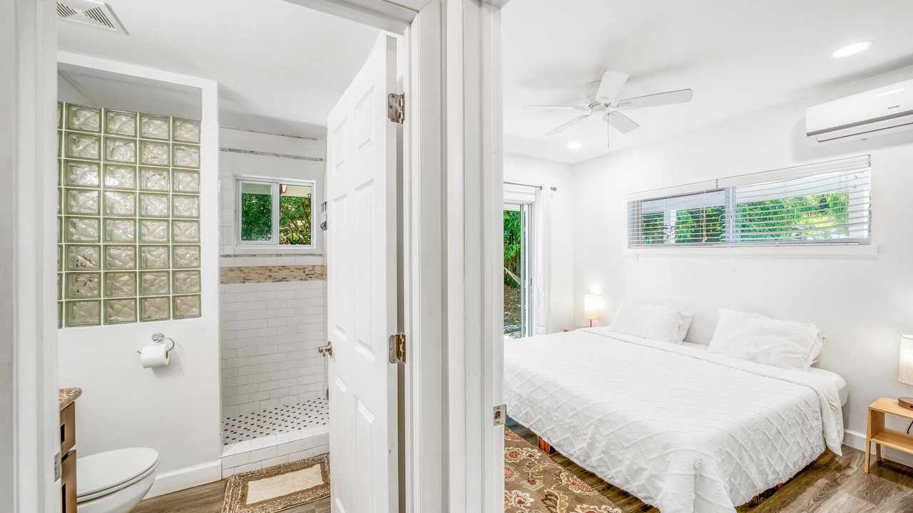 Photo of Bathroom in Discovery Bay