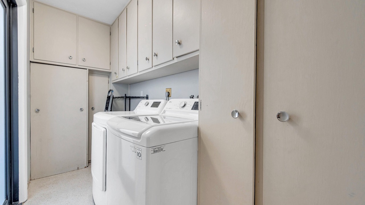 Photo of Bedroom in Middle River Terrace