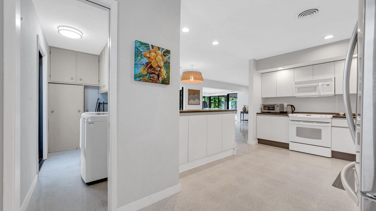 Photo of Bedroom in Middle River Terrace