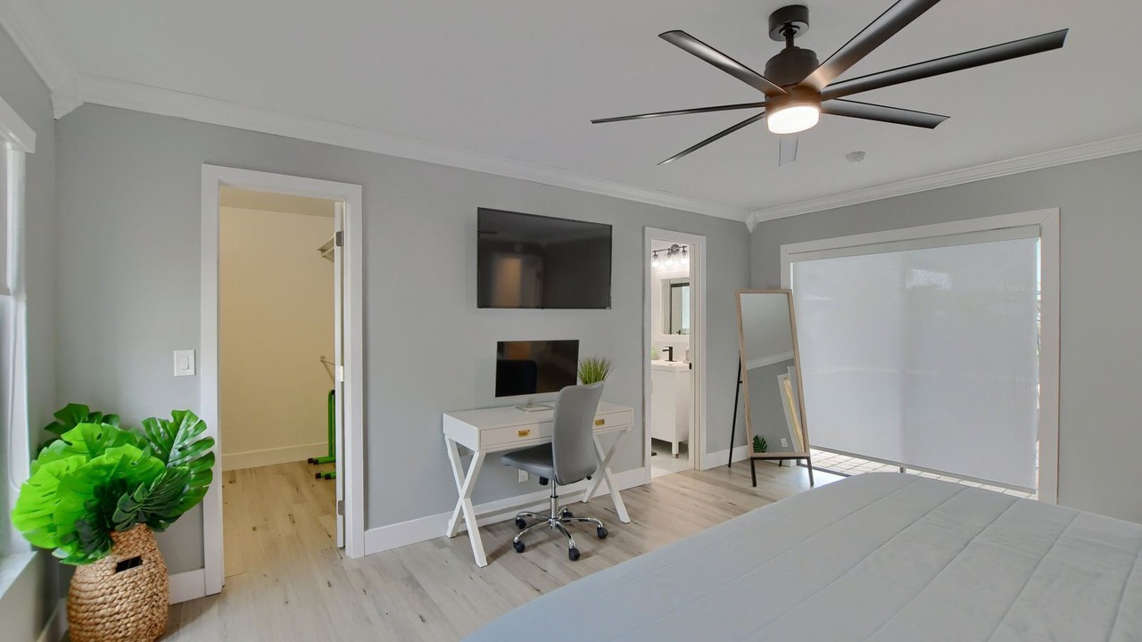 Photo of Bedroom in Deerfield Beach