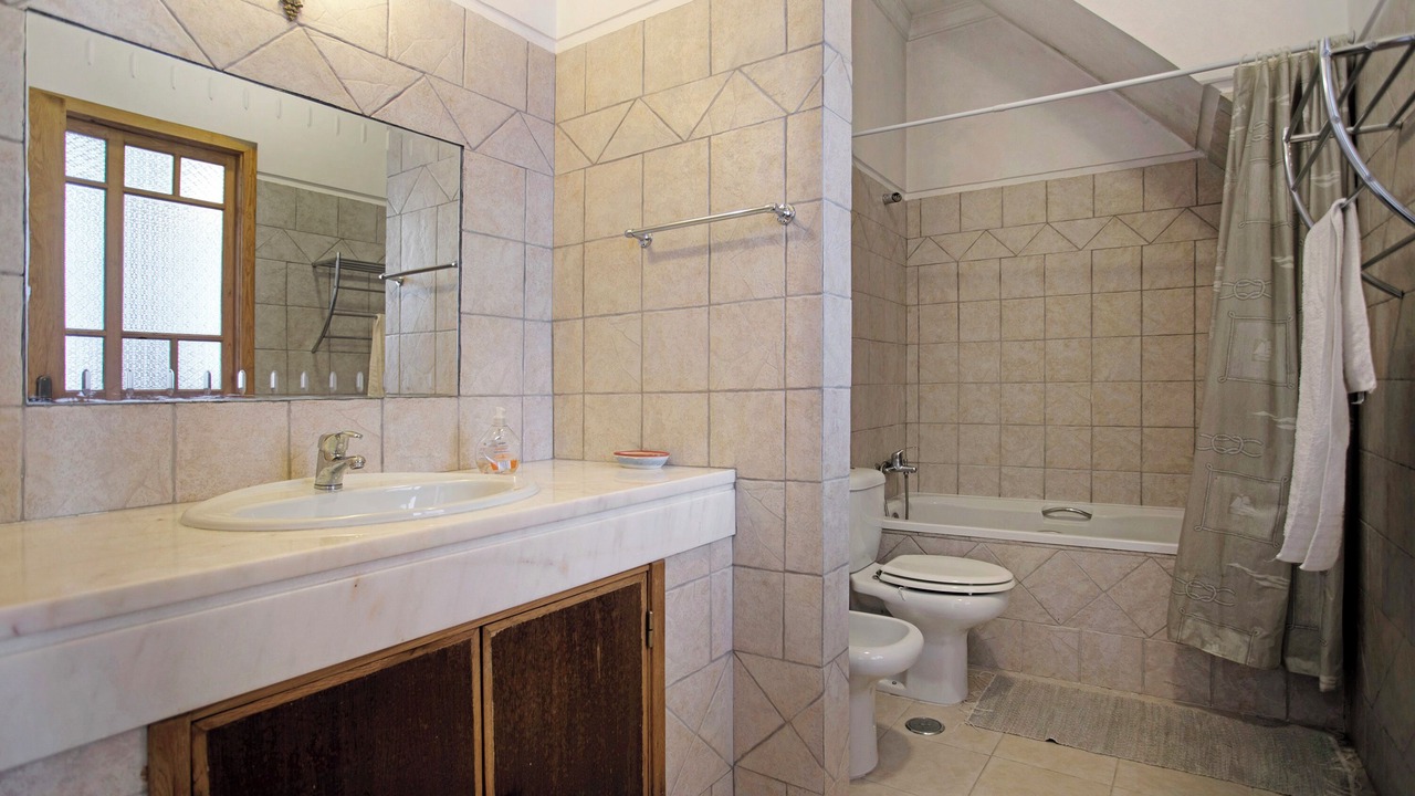 Photo of Bathroom in Coz