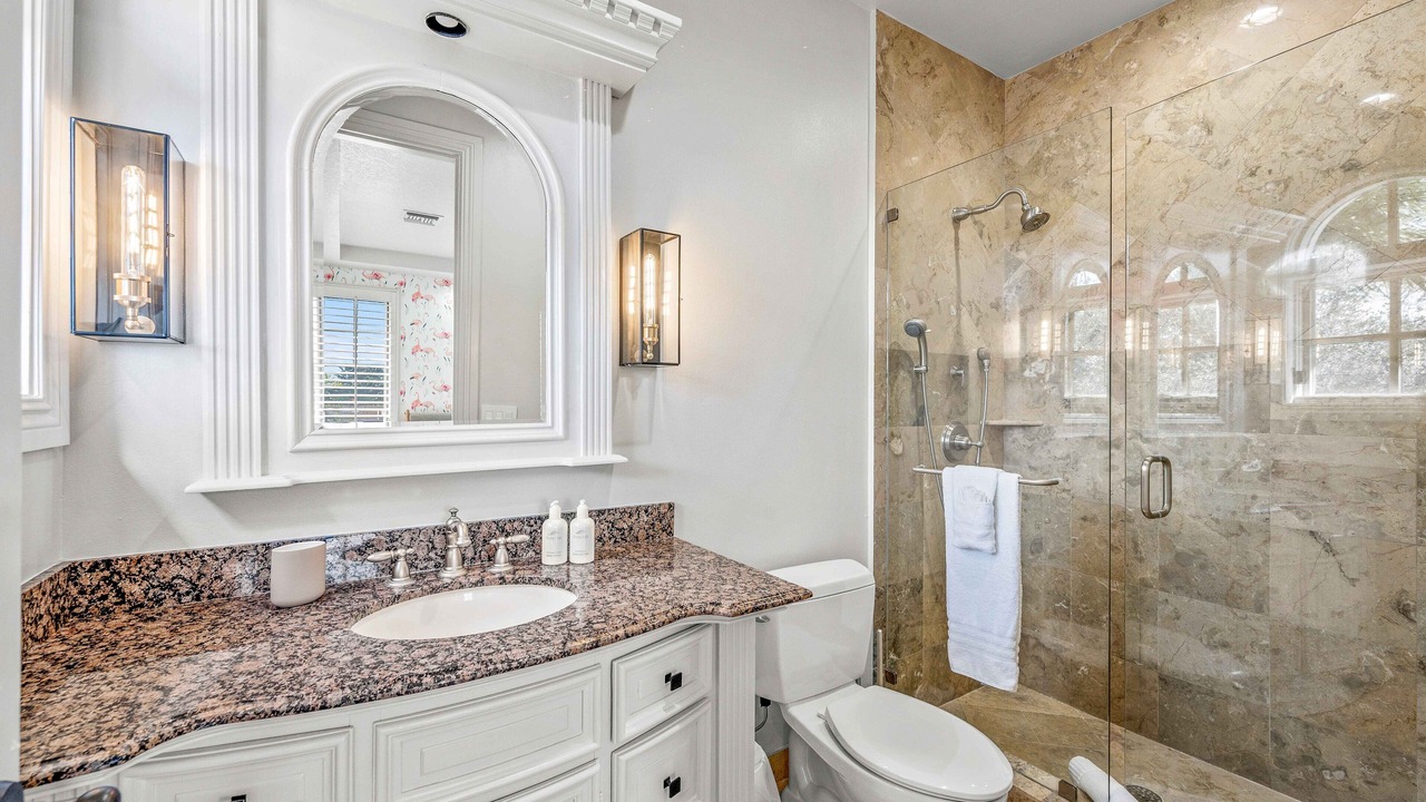 Photo of Bathroom in Harbordale