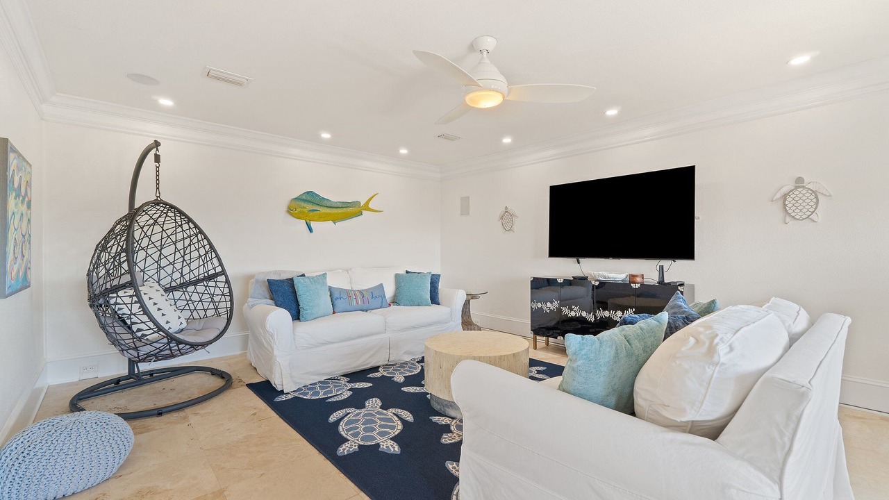 Photo of Livingroom in Ono Island