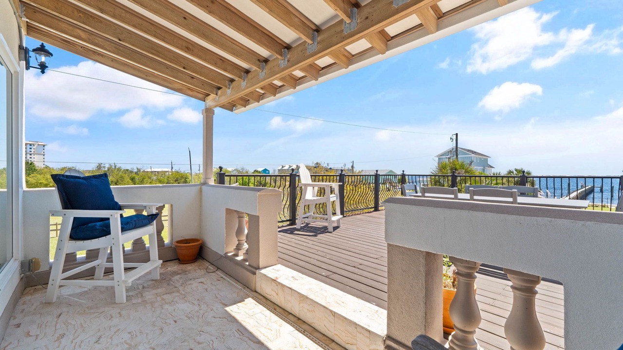 Photo of Patio Balcony in Ono Island