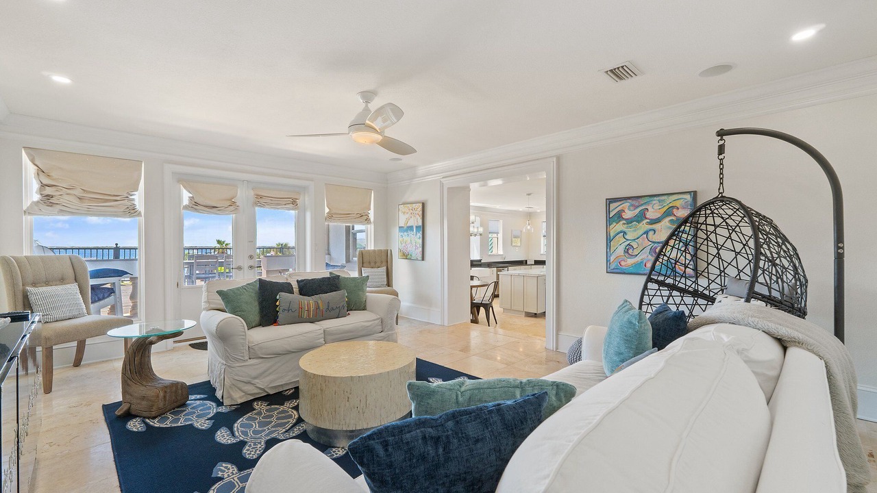Photo of Livingroom in Ono Island