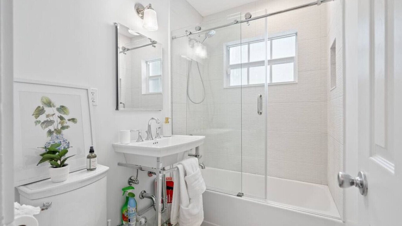 Photo of Bathroom in Victoria Park
