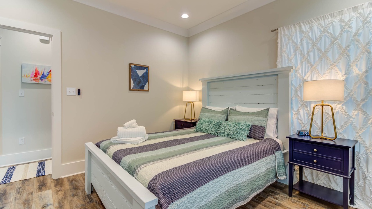Photo of Bedroom in Long Beach