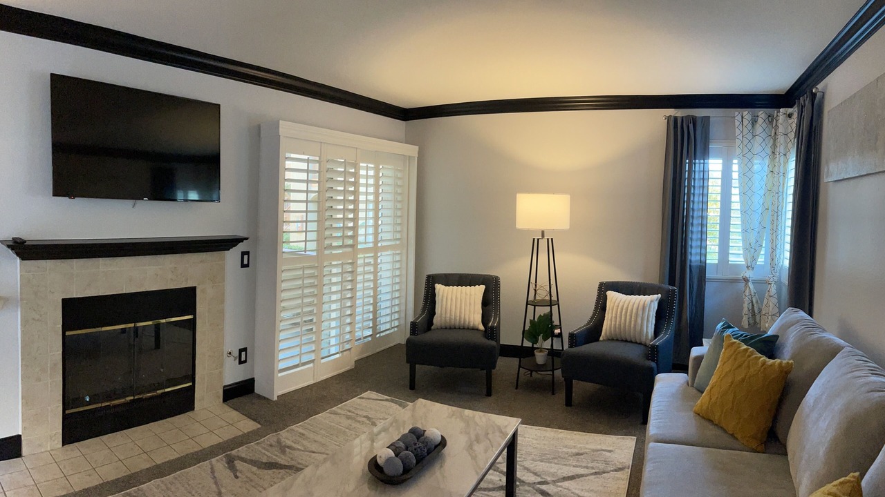 Photo of Livingroom in Yorba Linda