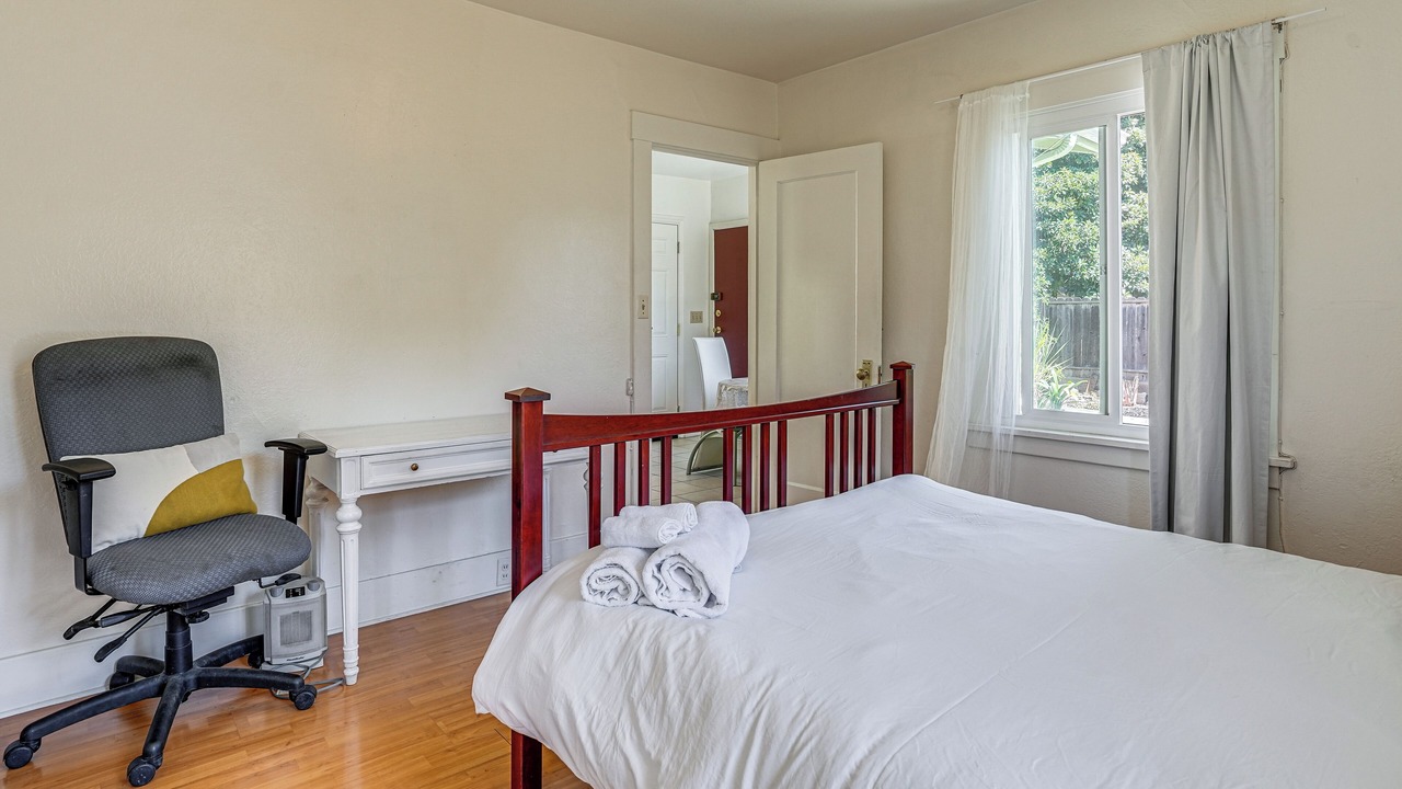 Photo of Bedroom in Dimond
