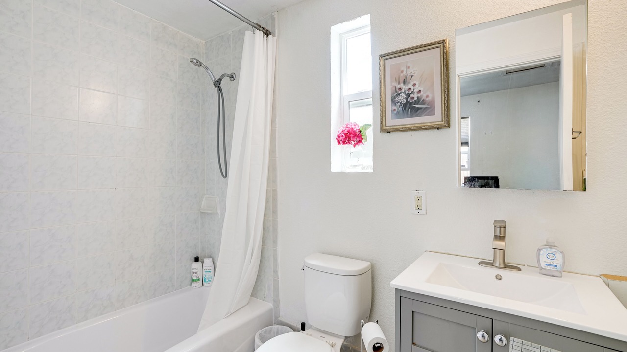 Photo of Bathroom in Dimond