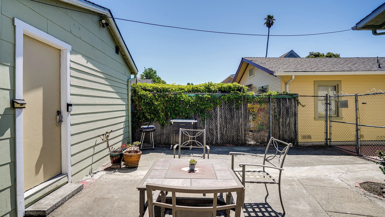 Photo of Outdoor in Dimond