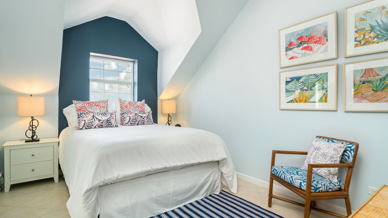 Photo of Bedroom in Nassau