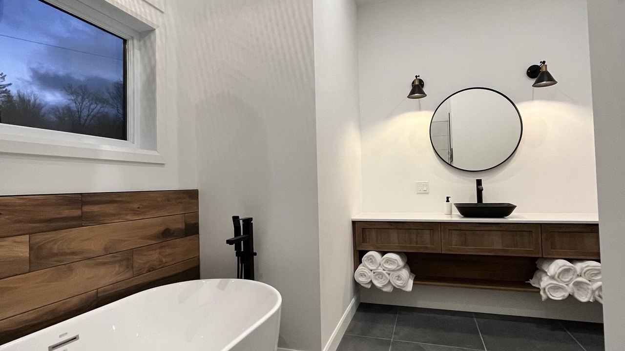 Photo of Bathroom in Les Etchemins Regional County Municipality