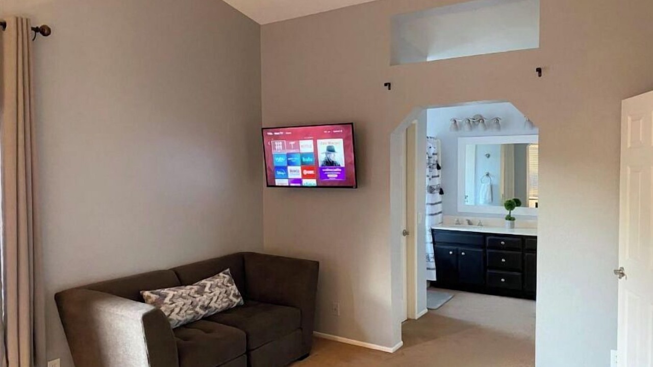 Photo of Livingroom in Corona