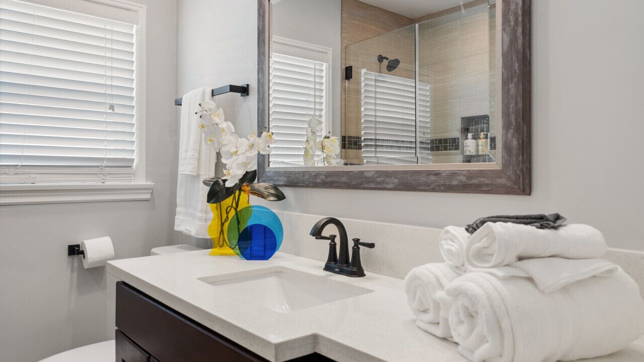 Photo of Bathroom in Harbor