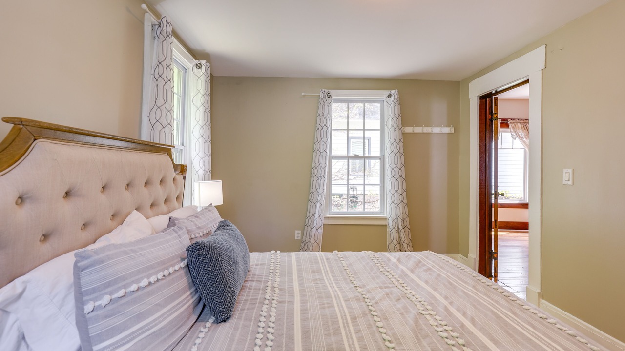 Photo of Bedroom in Western Gardens