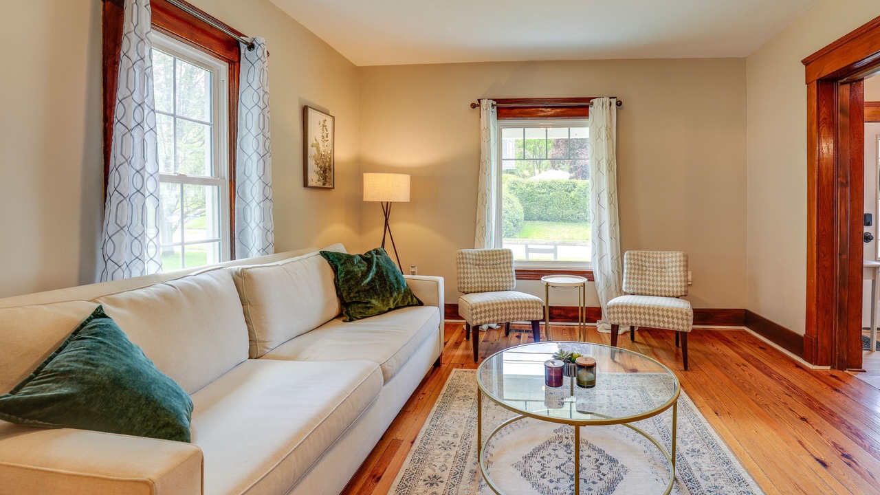 Photo of Livingroom in Western Gardens