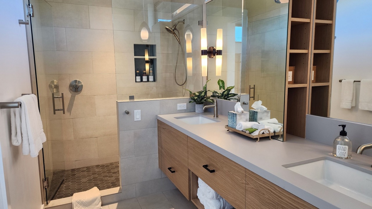 Photo of Bathroom in Albion