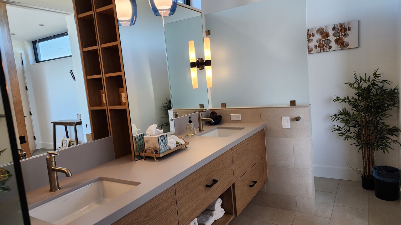Photo of Bathroom in Albion