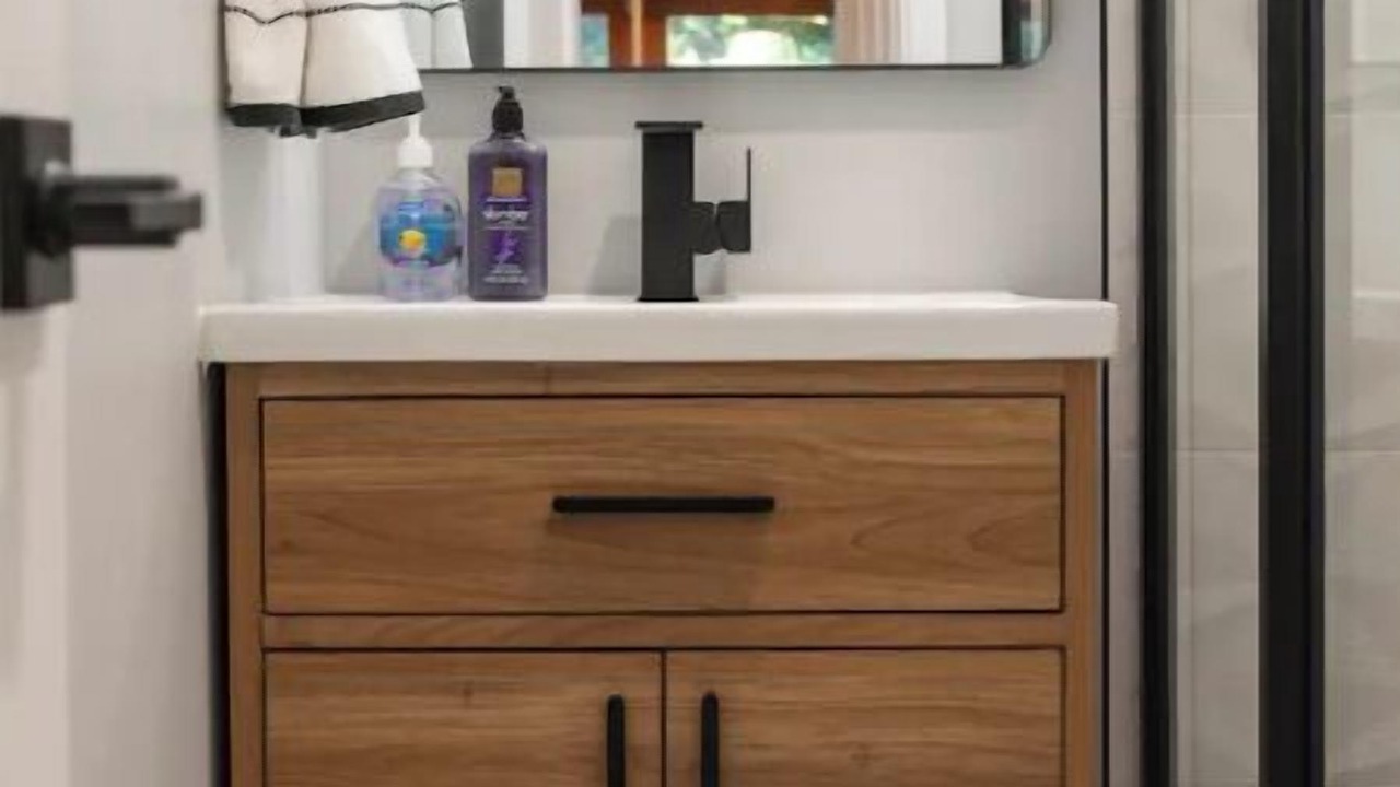 Photo of Bathroom in Calabasas