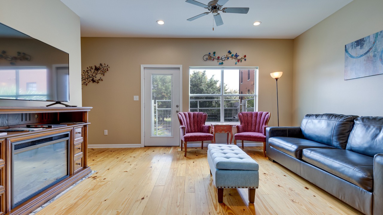 Photo of Livingroom in Central Business District
