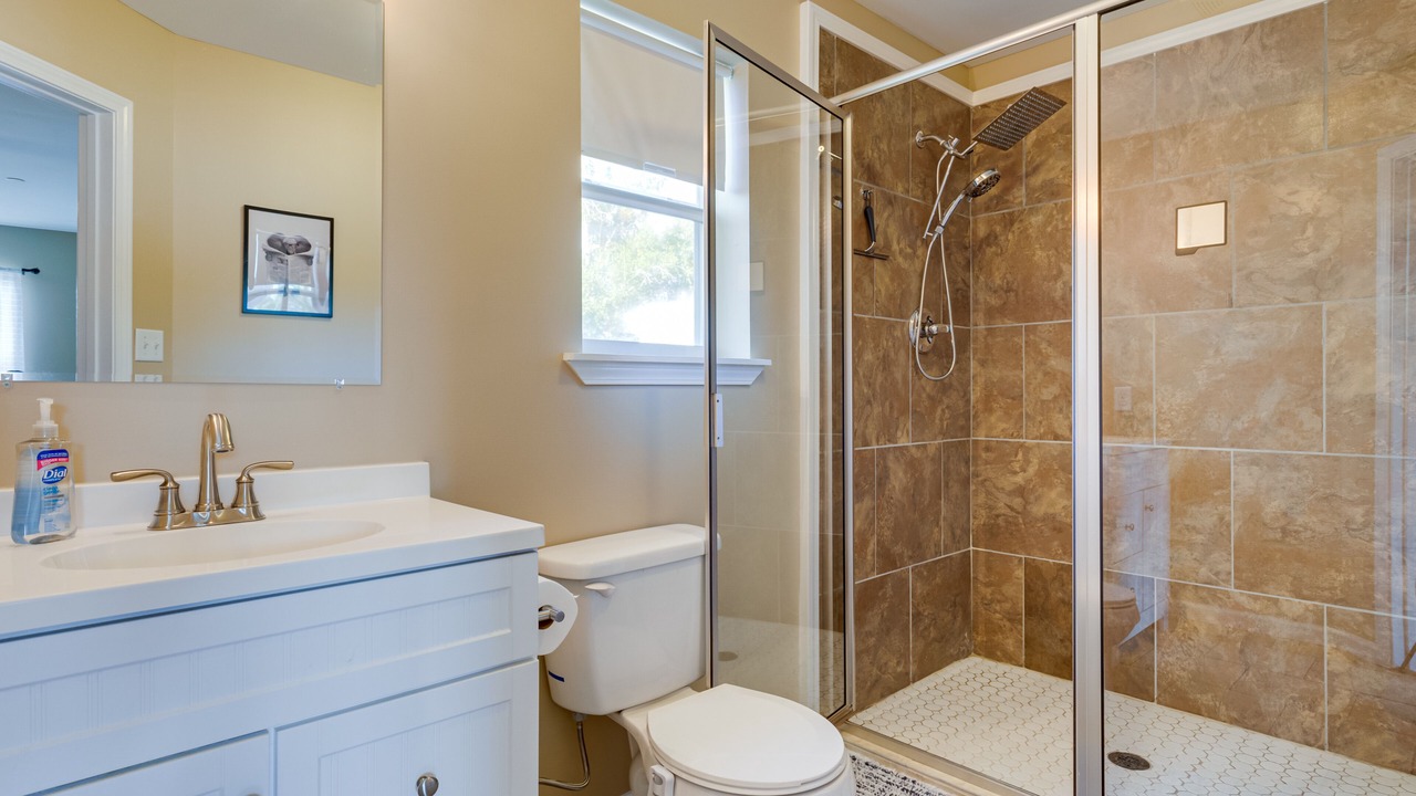 Photo of Bathroom in Central Business District