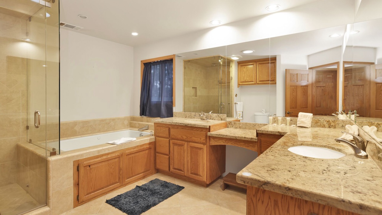 Photo of Bathroom in Fawnskin