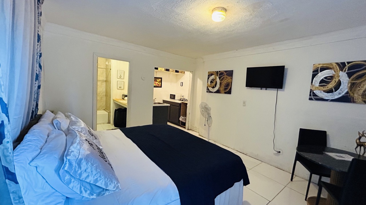 Photo of Bedroom in Nassau