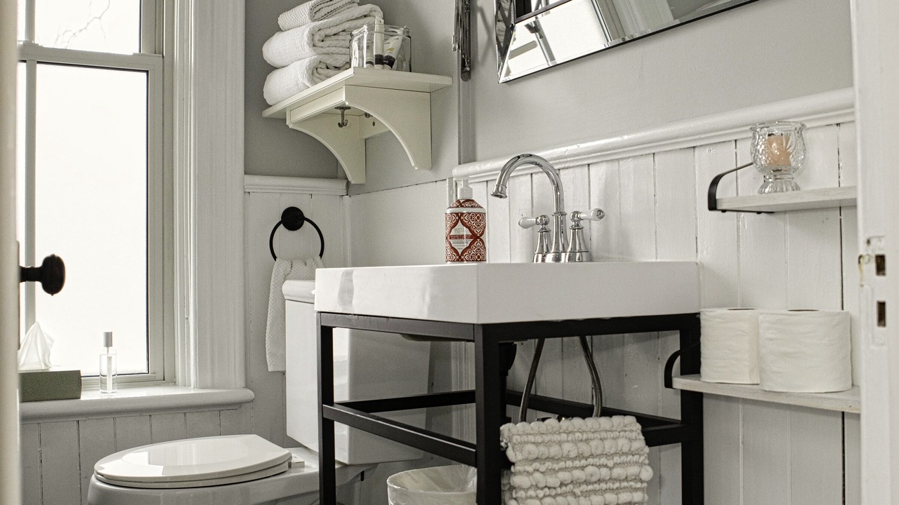 Photo of Bathroom in Elora