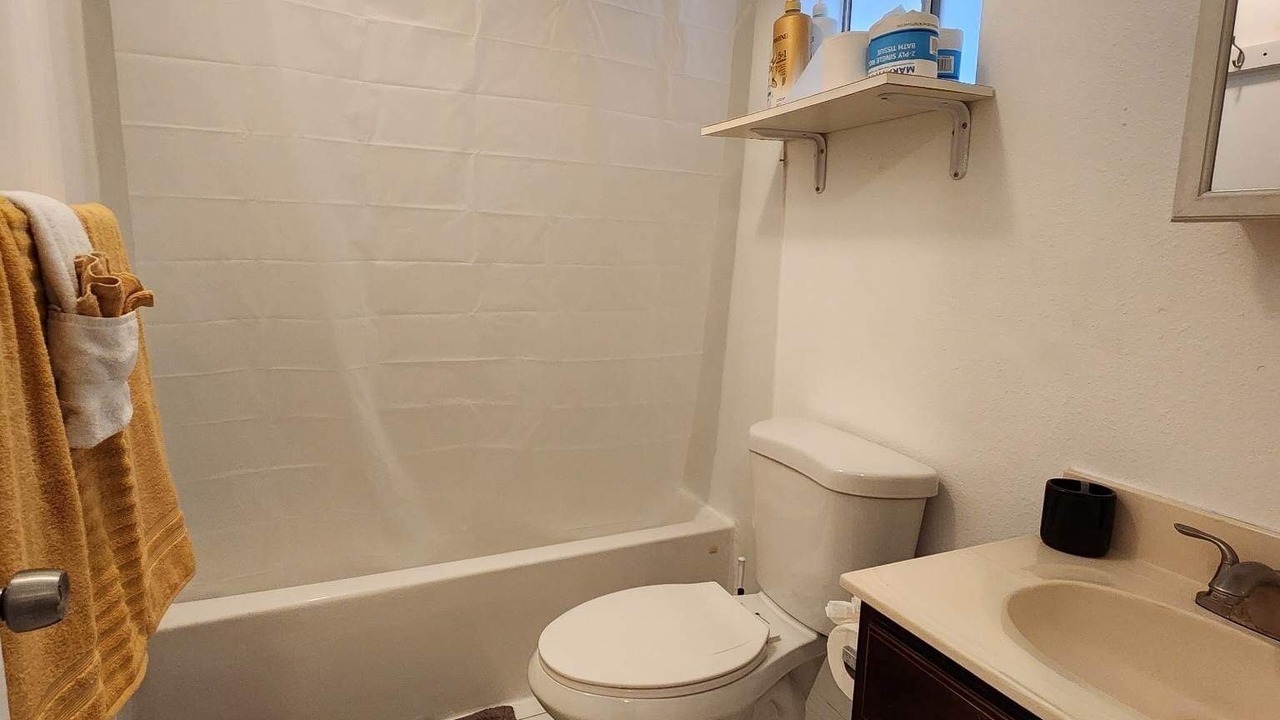 Photo of Bathroom in Midway City