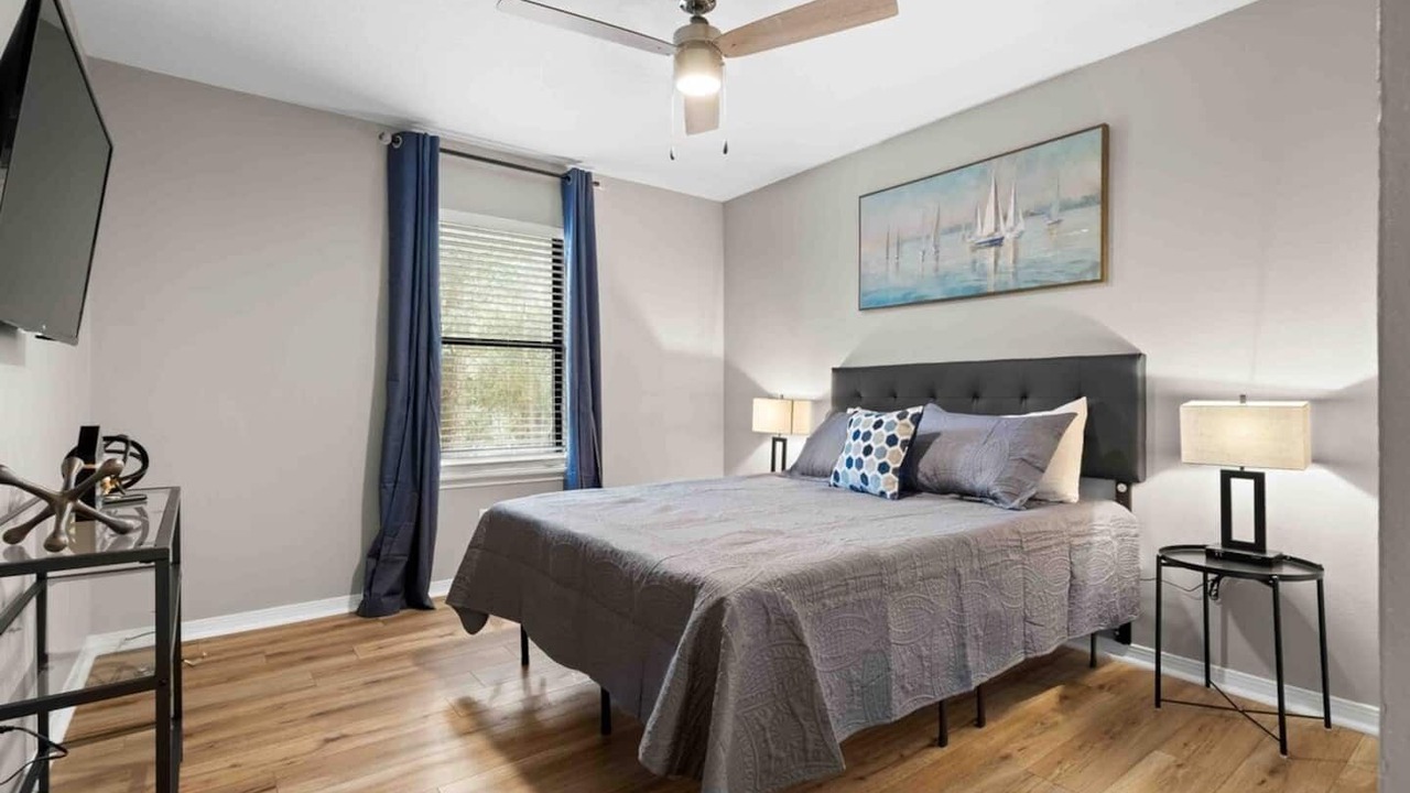 Photo of Bedroom in Northeast Pensacola