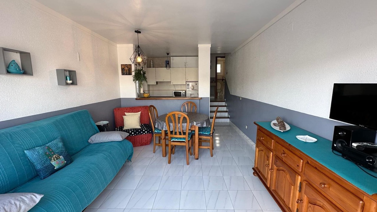 Photo of Livingroom in Roses Town Center