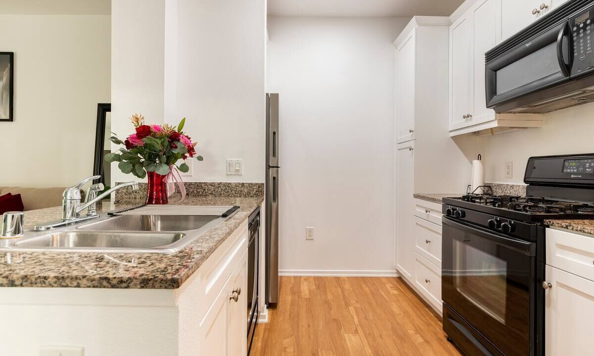 Photo of Kitchen in Airport Area
