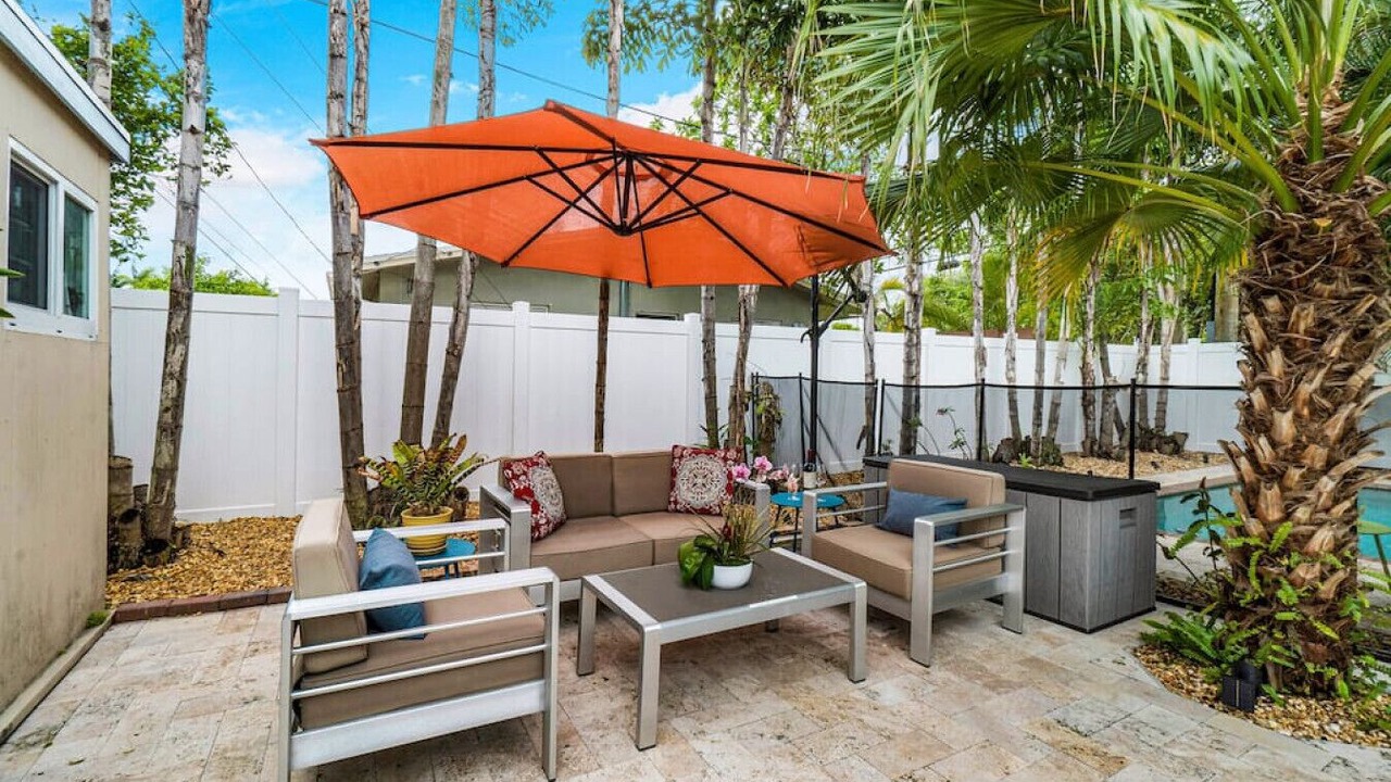 Photo of Patio Balcony in Middle River Terrace