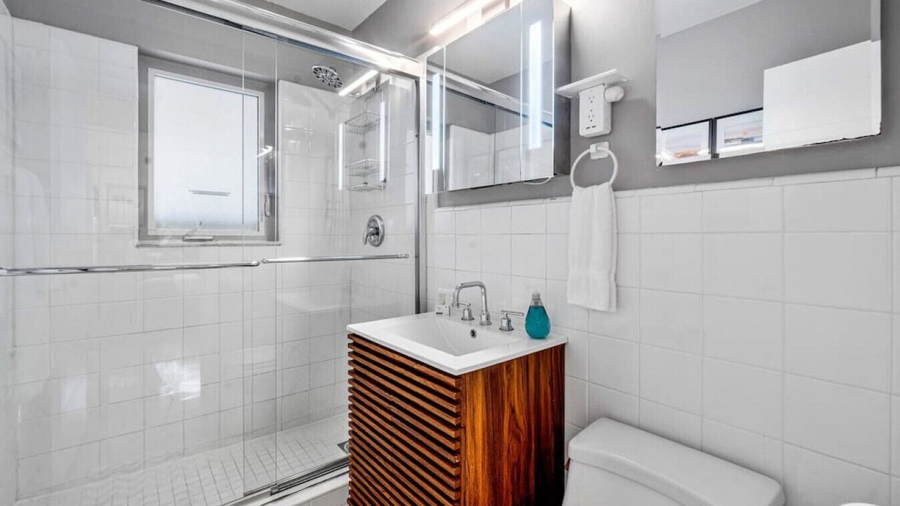 Photo of Bathroom in Middle River Terrace